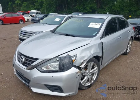 2016 Nissan Altima 2.5/2.5 S/2.5 Sl/2.5 Sr/2.5 Sv из США, поврежденный, VIN 1N4AL3AP9GN352652